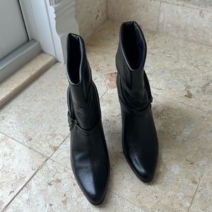 Cole Haan Lizeth short Boot